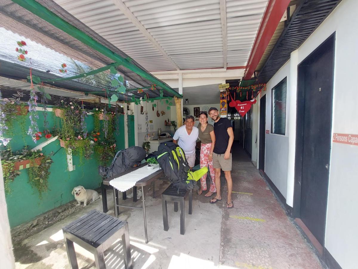 Maui'S Place Badian Exterior photo